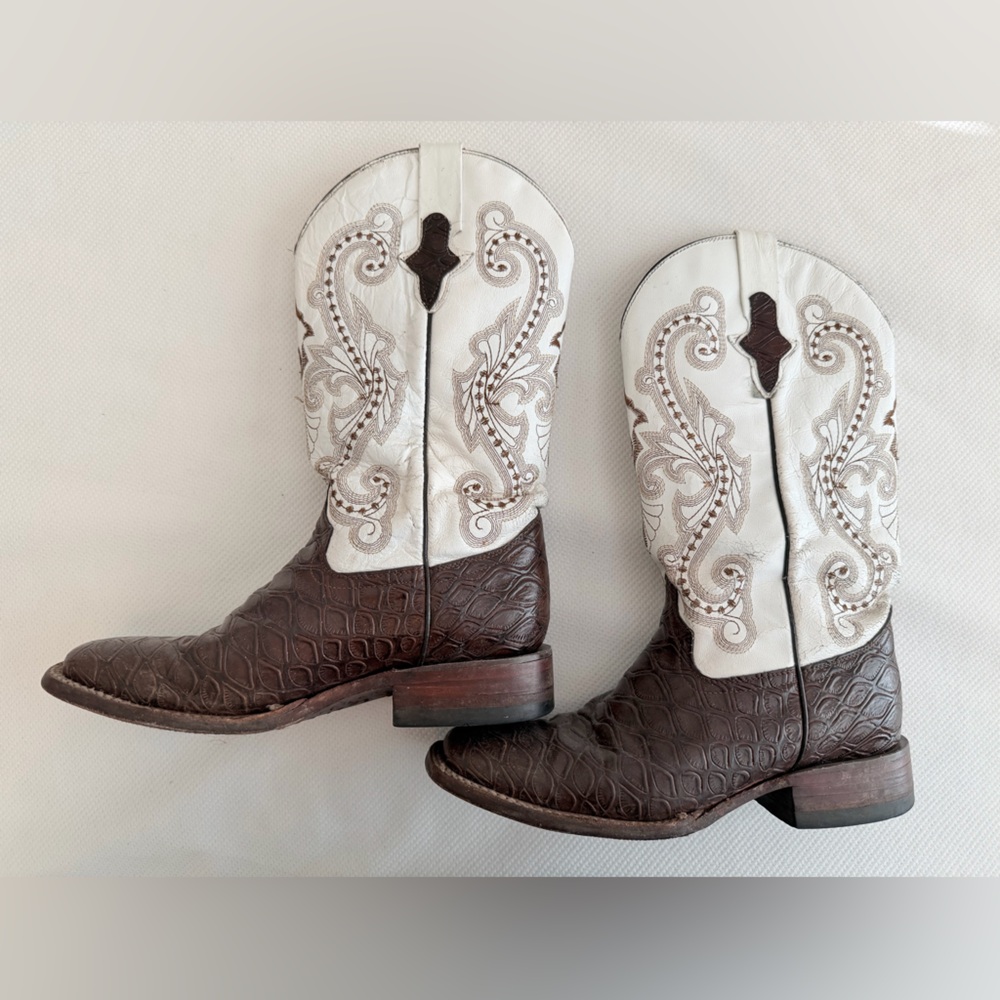 Ferrini Brown and White Embossed Heeled Boots